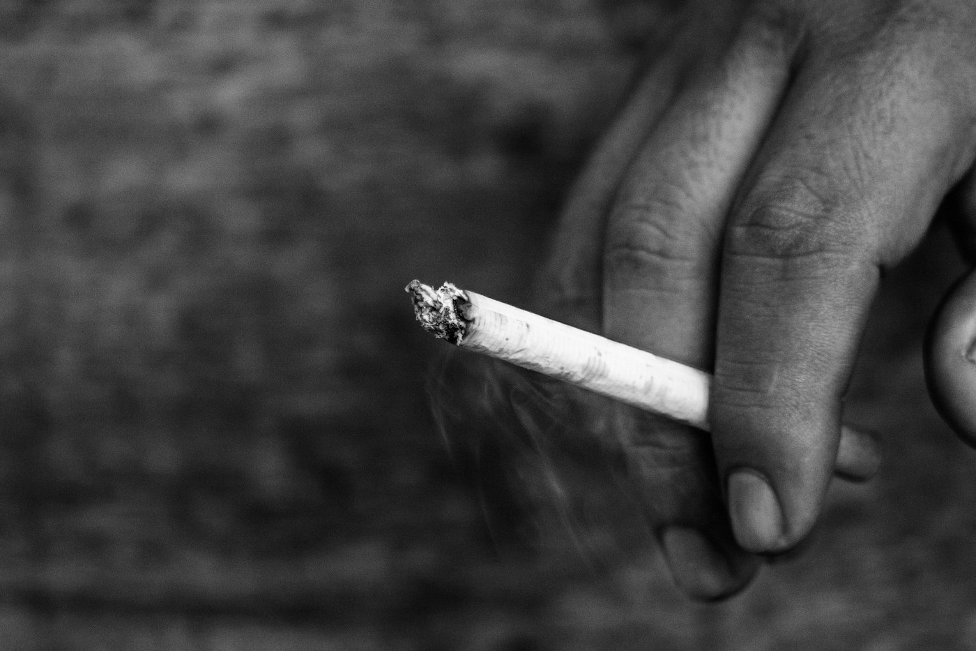 Не пора ли отказаться от термина “курильщик”?
